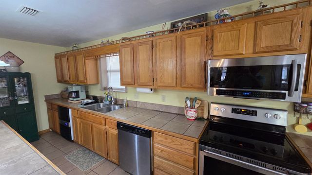 655 Charton Road, Morrilton, AR 72110