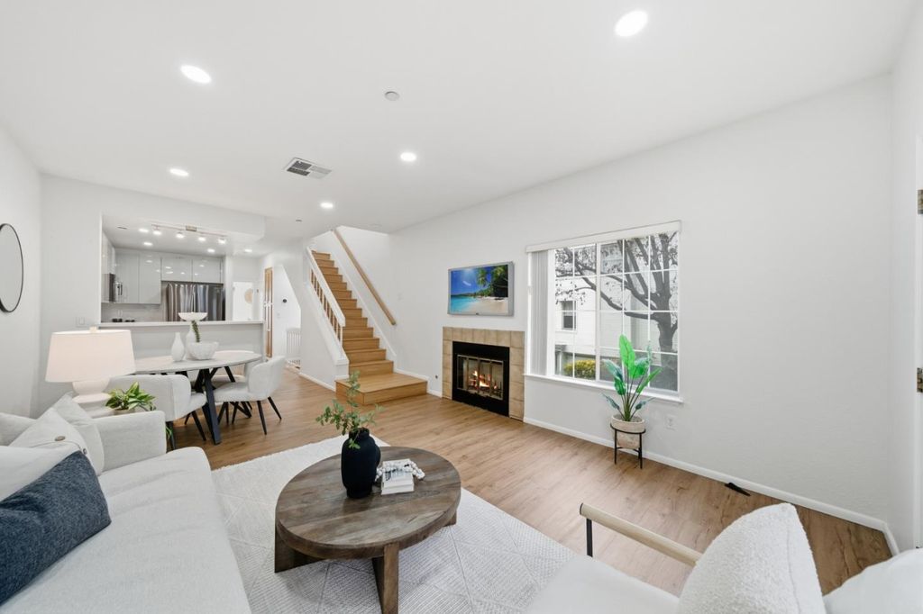 968 Belmont Terrace 1, Sunnyvale, CA 94086