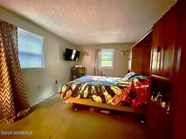 18 Anchorage Boulevard, Bayville, NJ 08721