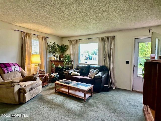 18 Anchorage Boulevard, Bayville, NJ 08721