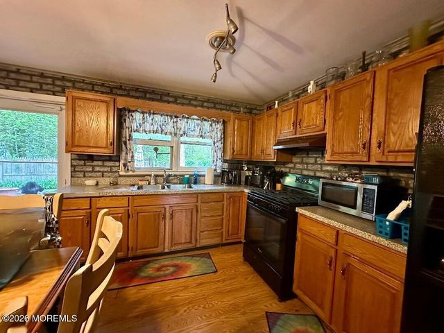 18 Anchorage Boulevard, Bayville, NJ 08721