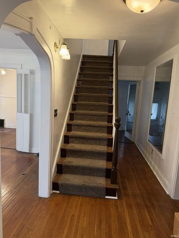 916 E Mulberry Street, Evansville, IN 47713