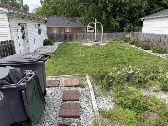 916 E Mulberry Street, Evansville, IN 47713