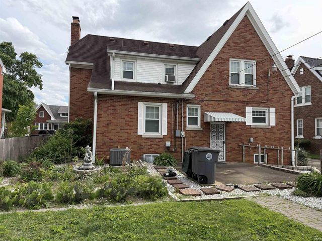 916 E Mulberry Street, Evansville, IN 47713