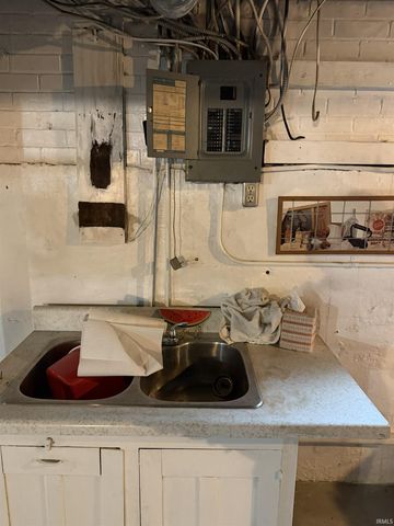 916 E Mulberry Street, Evansville, IN 47713