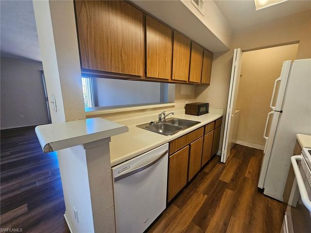 2875 Winkler AVE # 518, Fort Myers, FL 33916