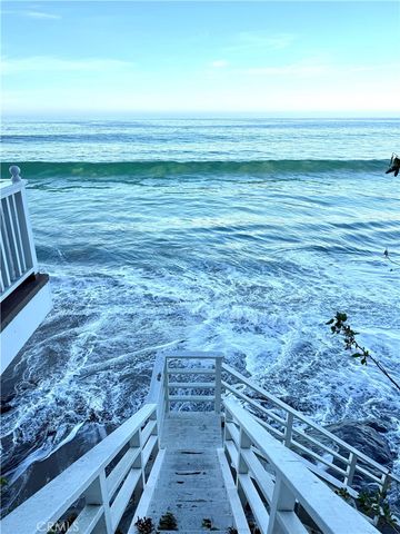 1051 A Gaviota Drive, Laguna Beach, CA 92651