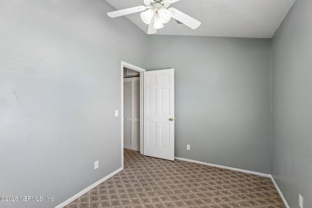 162 GOVERNOR Street 206, Green Cove Springs, FL 32043