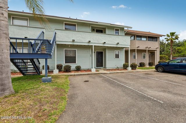 162 GOVERNOR Street 206, Green Cove Springs, FL 32043