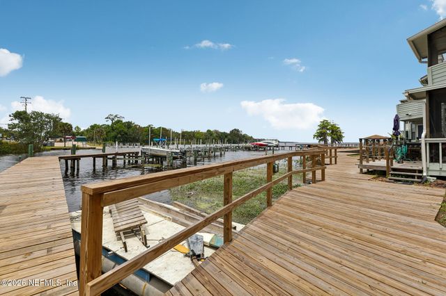 162 GOVERNOR Street 206, Green Cove Springs, FL 32043