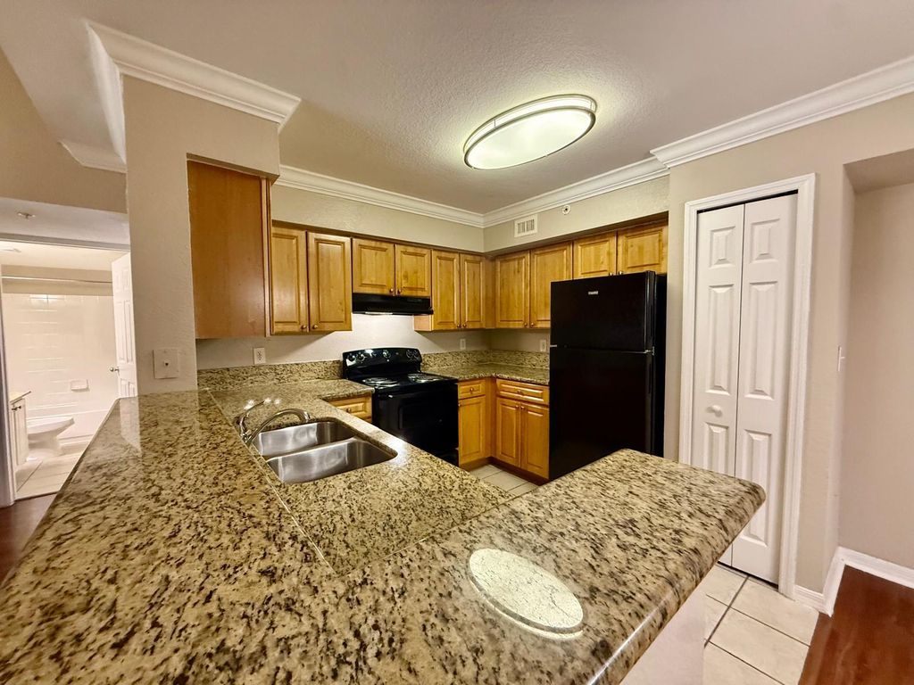 15135 Michelangelo Boulevard 208, Delray Beach, FL 33446