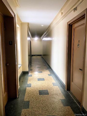 3121 54th Street 5K, Woodside, NY 11377