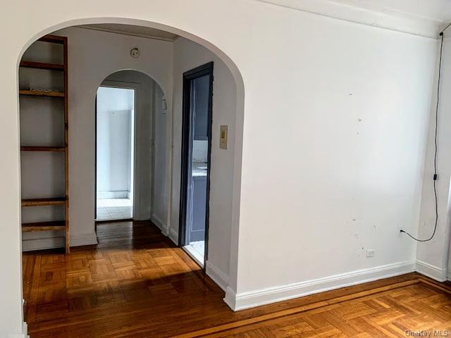 3121 54th Street 5K, Woodside, NY 11377