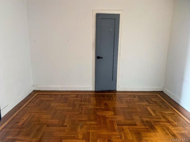 3121 54th Street 5K, Woodside, NY 11377