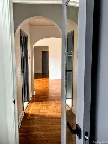 3121 54th Street 5K, Woodside, NY 11377