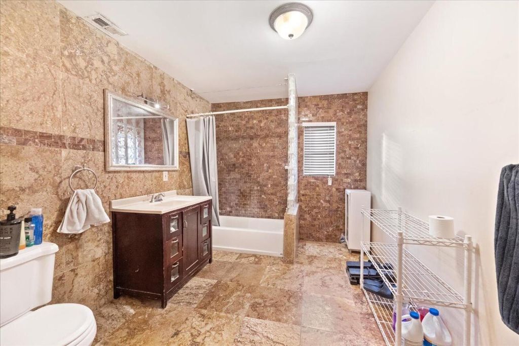 Image 20 of property listing at 11861 Hawk Hollow, Wellington, FL 33449