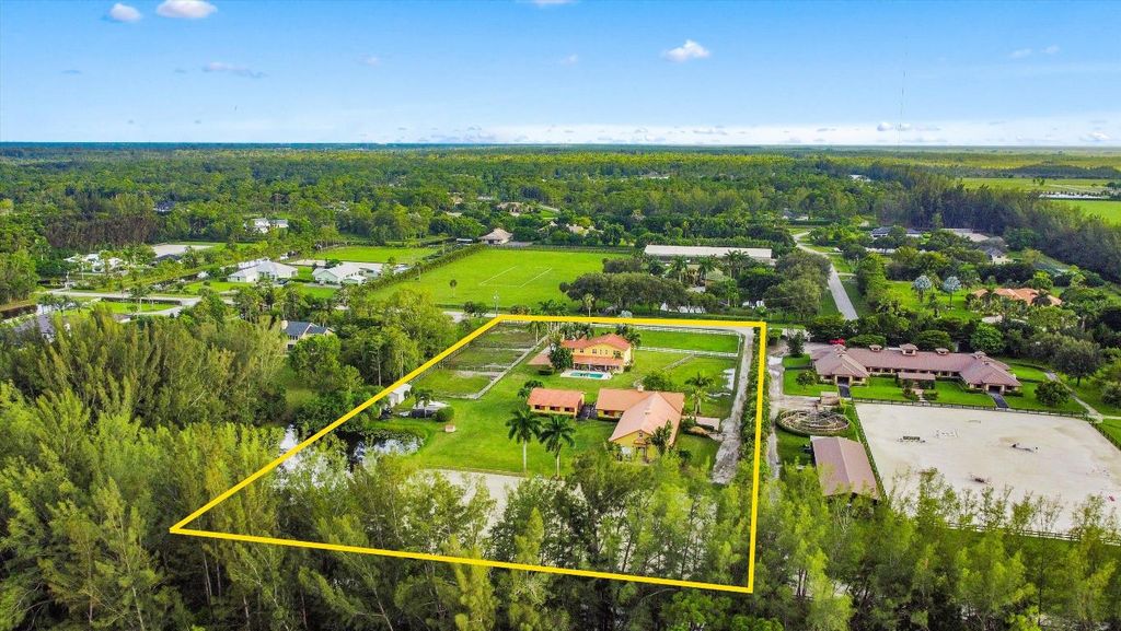 Image 23 of property listing at 11861 Hawk Hollow, Wellington, FL 33449