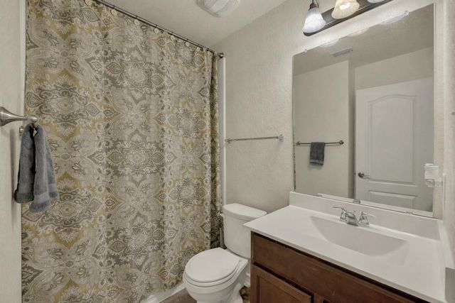 2095 Shire MDWS, New Braunfels, TX 78130