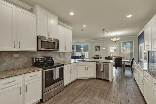 2095 Shire MDWS, New Braunfels, TX 78130