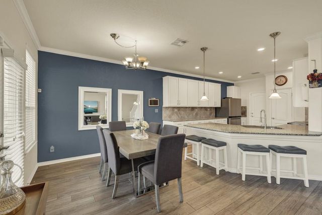 2095 Shire MDWS, New Braunfels, TX 78130