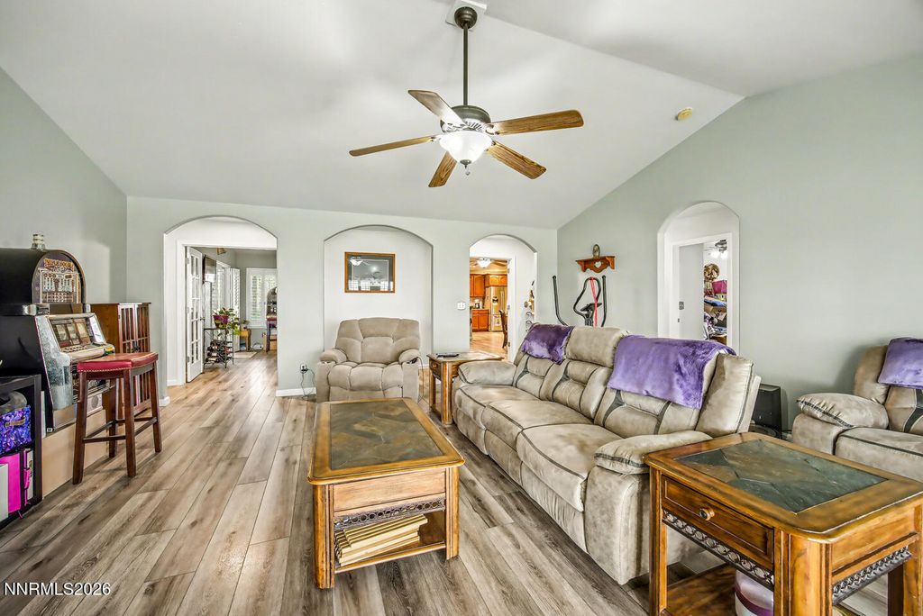 Image 6 of property listing at 1417 Ken Lane, Fallon, NV 89406