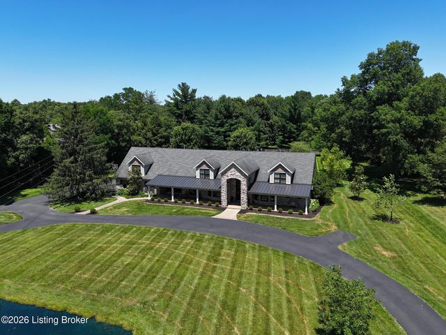12407 Lucas Ln, Anchorage, KY 40223