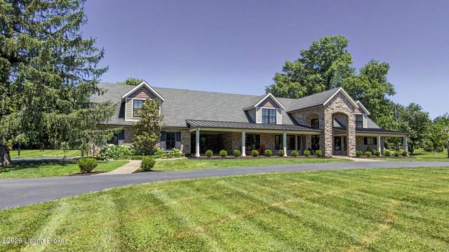 12407 Lucas Ln, Anchorage, KY 40223