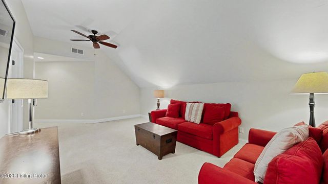 12407 Lucas Ln, Anchorage, KY 40223