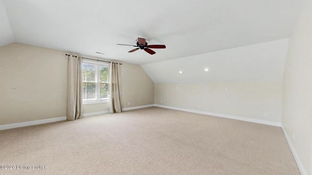 12407 Lucas Ln, Anchorage, KY 40223