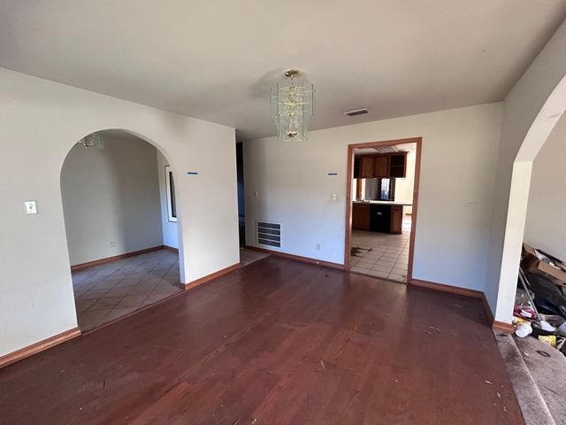 6829 Greenway Avenue, Shreveport, LA 71119