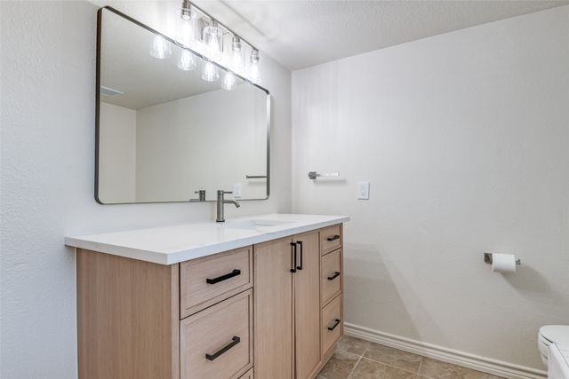 140 Henry M Chandler Drive, Rockwall, TX 75032