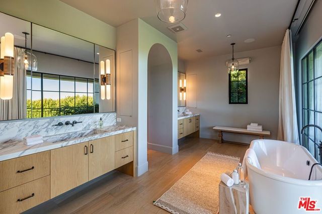 1362 Bella Oceana Vista, Pacific Palisades, CA 90272