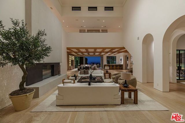 1362 Bella Oceana Vista, Pacific Palisades, CA 90272