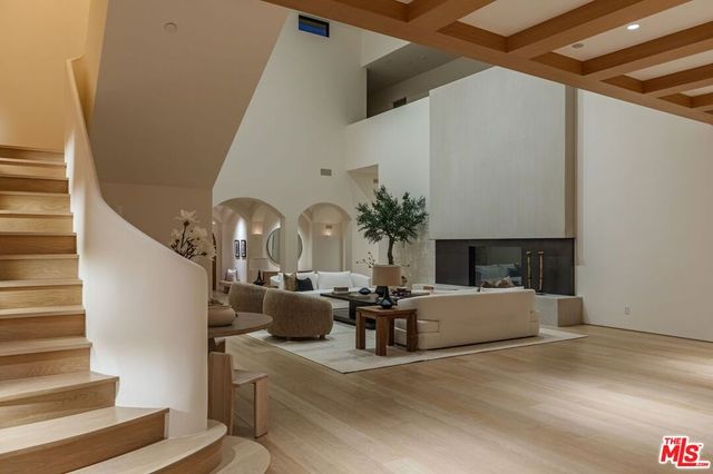 1362 Bella Oceana Vista, Pacific Palisades, CA 90272