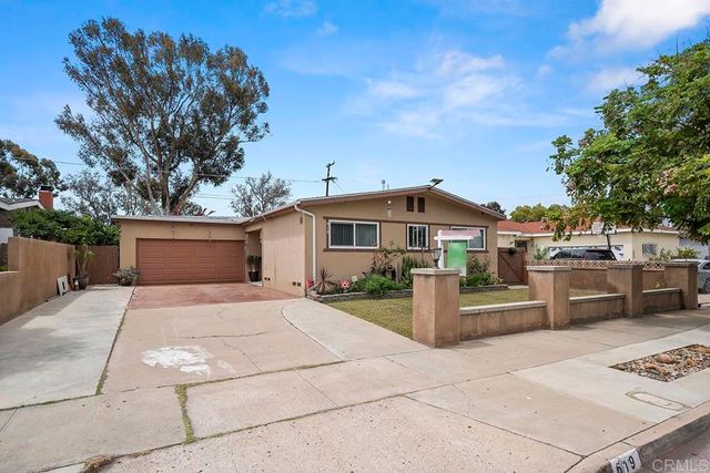 619 Sandalwood Dr, El Cajon, CA 92021