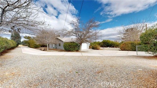 15640 Lime, Hesperia, CA 92345