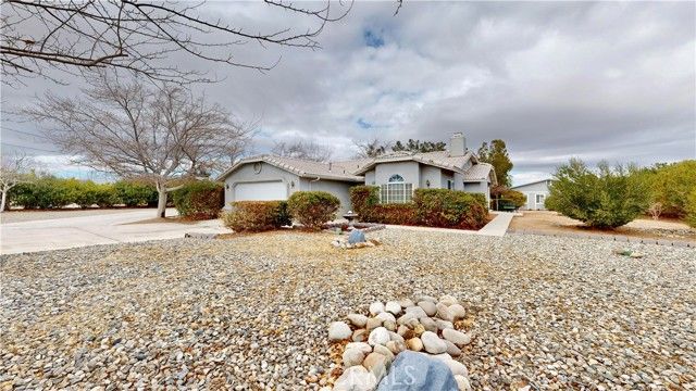 15640 Lime, Hesperia, CA 92345