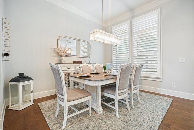 158 Village Green Avenue, Woodstock, GA 30189