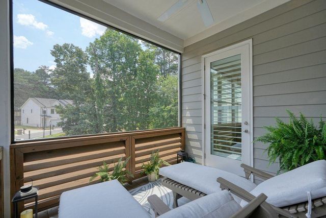 158 Village Green Avenue, Woodstock, GA 30189