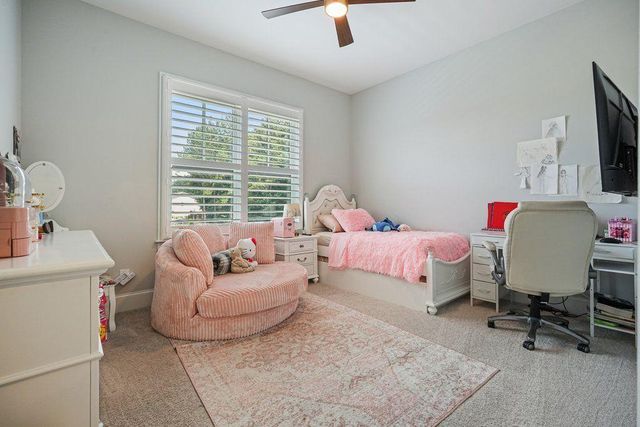 158 Village Green Avenue, Woodstock, GA 30189