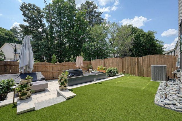 158 Village Green Avenue, Woodstock, GA 30189