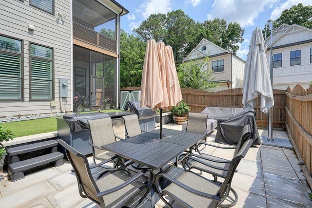 158 Village Green Avenue, Woodstock, GA 30189