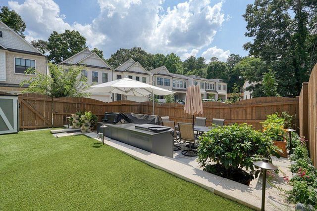 158 Village Green Avenue, Woodstock, GA 30189