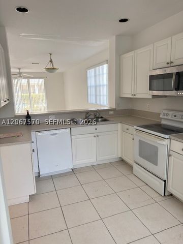 677 NW 42nd Ave, Plantation, FL 33317