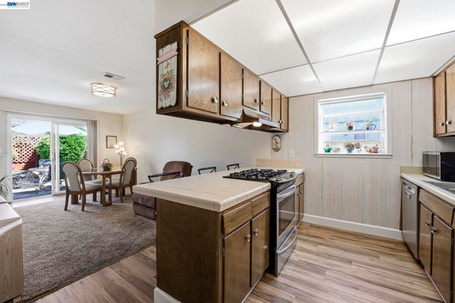 14322 Trinidad Rd, San Leandro, CA 94577