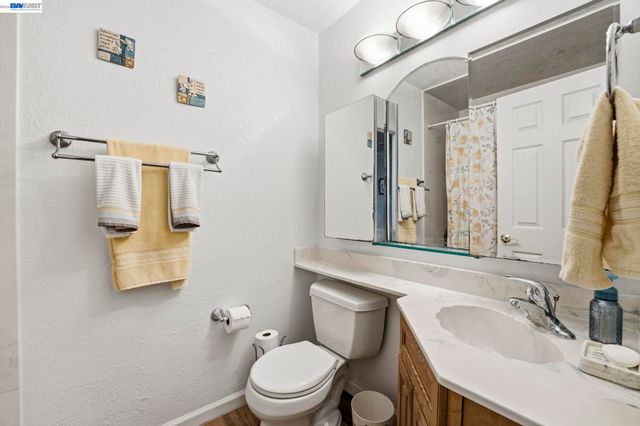 14322 Trinidad Rd, San Leandro, CA 94577