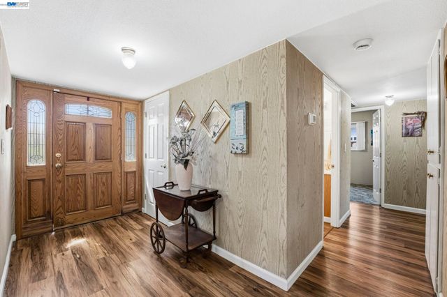 14322 Trinidad Rd, San Leandro, CA 94577