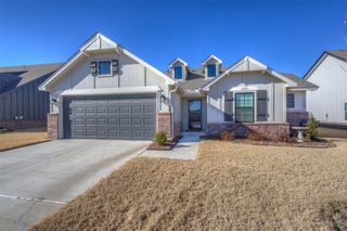 13816 S Iroquois Avenue E, Glenpool, OK 74033