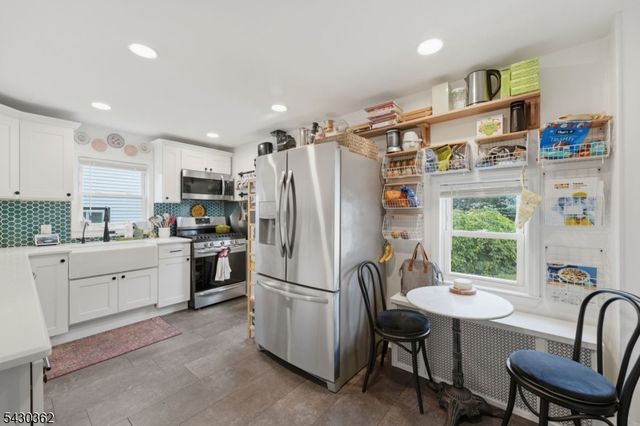 7 Fairview Ave, Somerville Boro, NJ 08876
