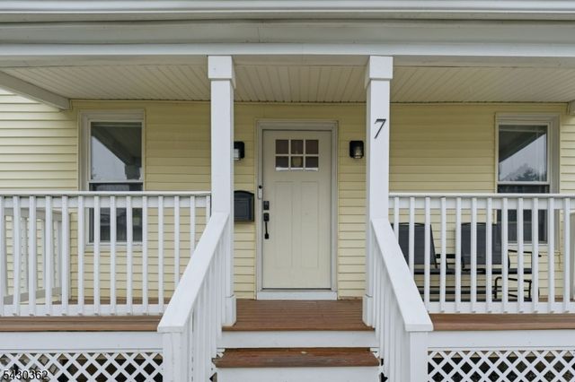 7 Fairview Ave, Somerville Boro, NJ 08876